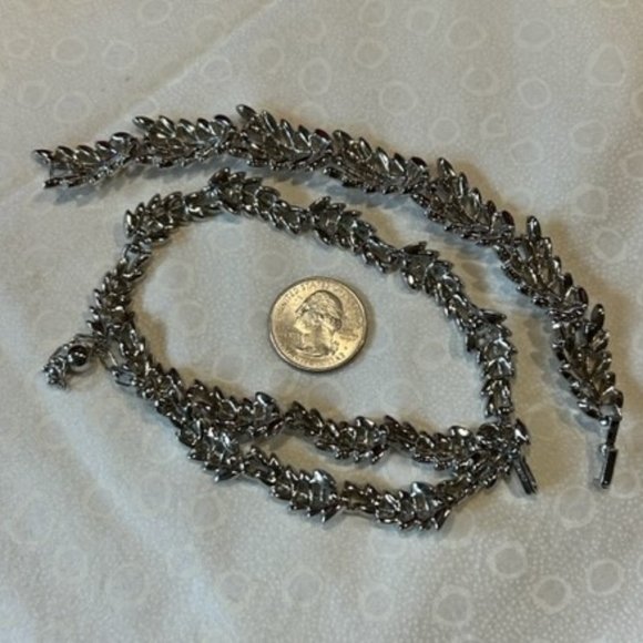 VTG CROWN TRIFARI Brushed Silver Leaf Link Bracelet Choker Necklace SET - Picture 8 of 9